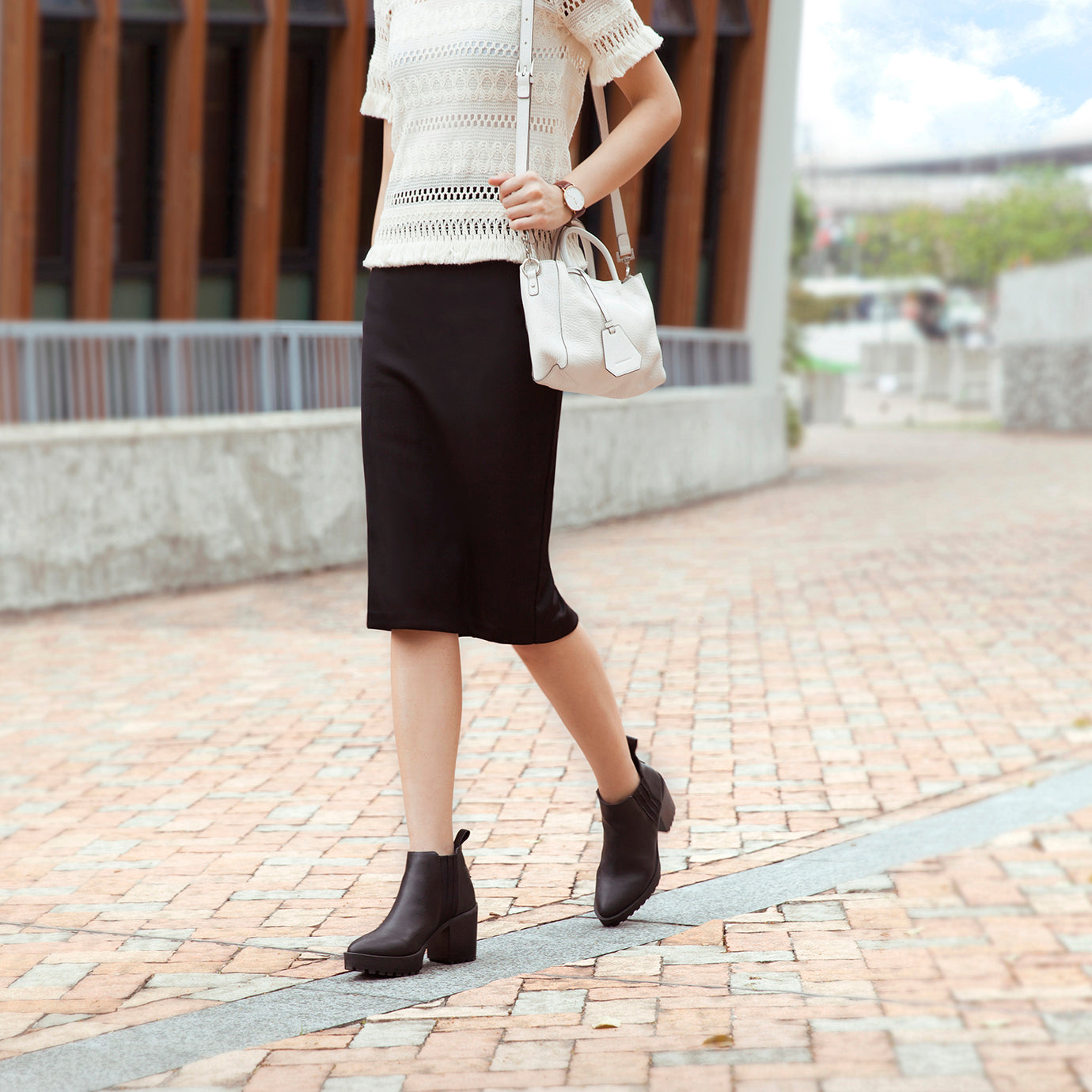 SPECTRUM Crossbody Bag