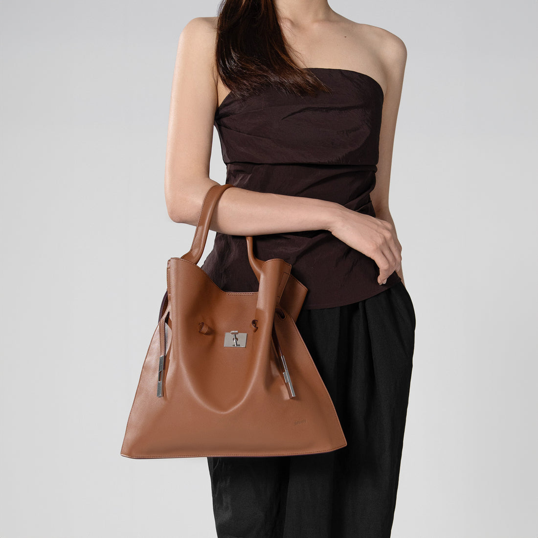 SAOI 手提斜背袋