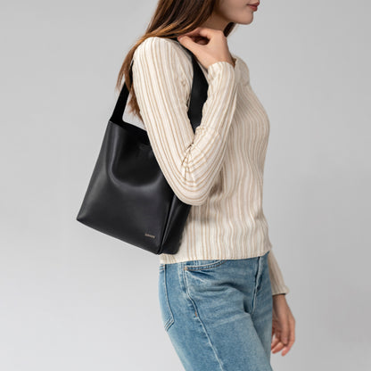 VERA Flat Bucket Tote Bag