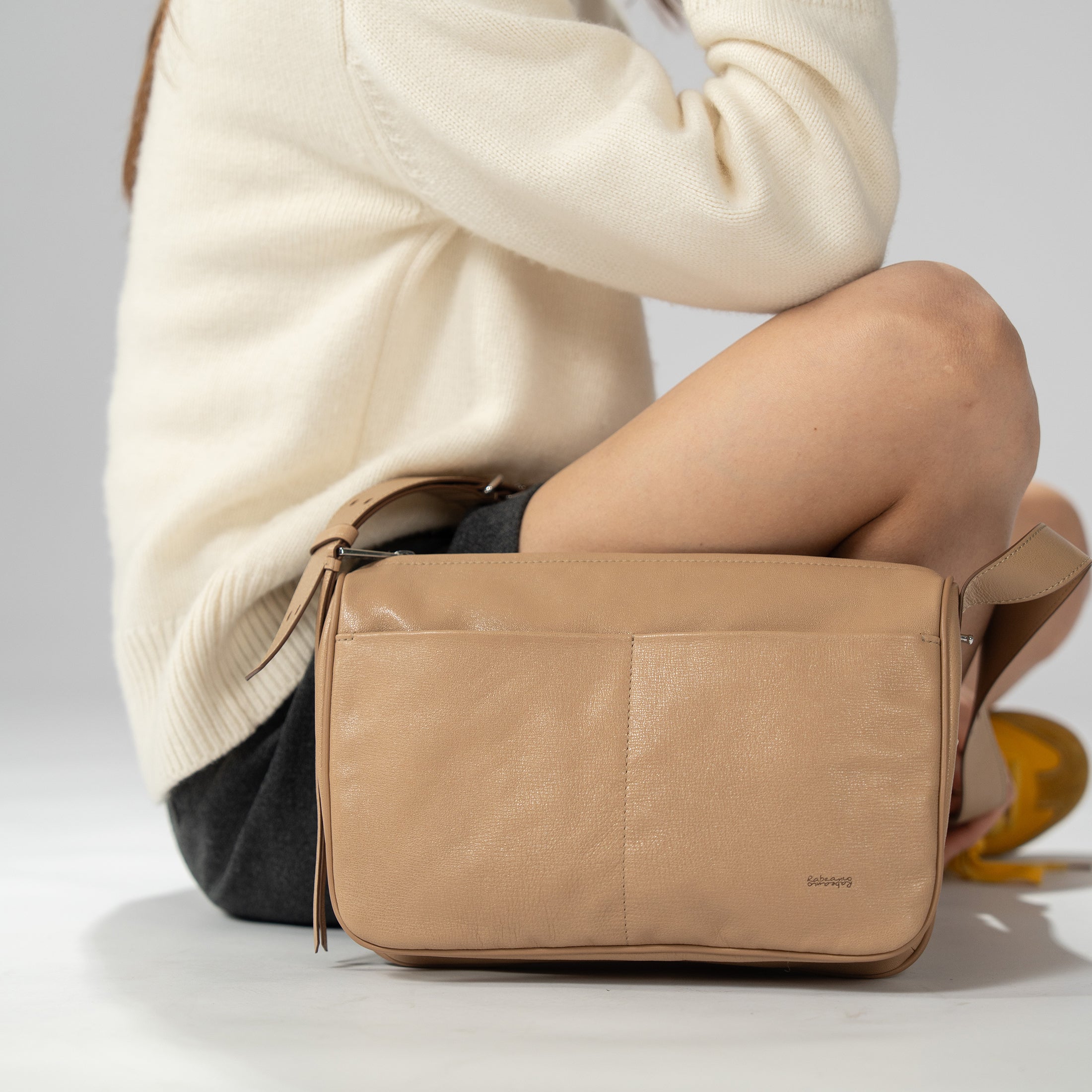 TESSERA Slip Pockets Shoulder Bag Small