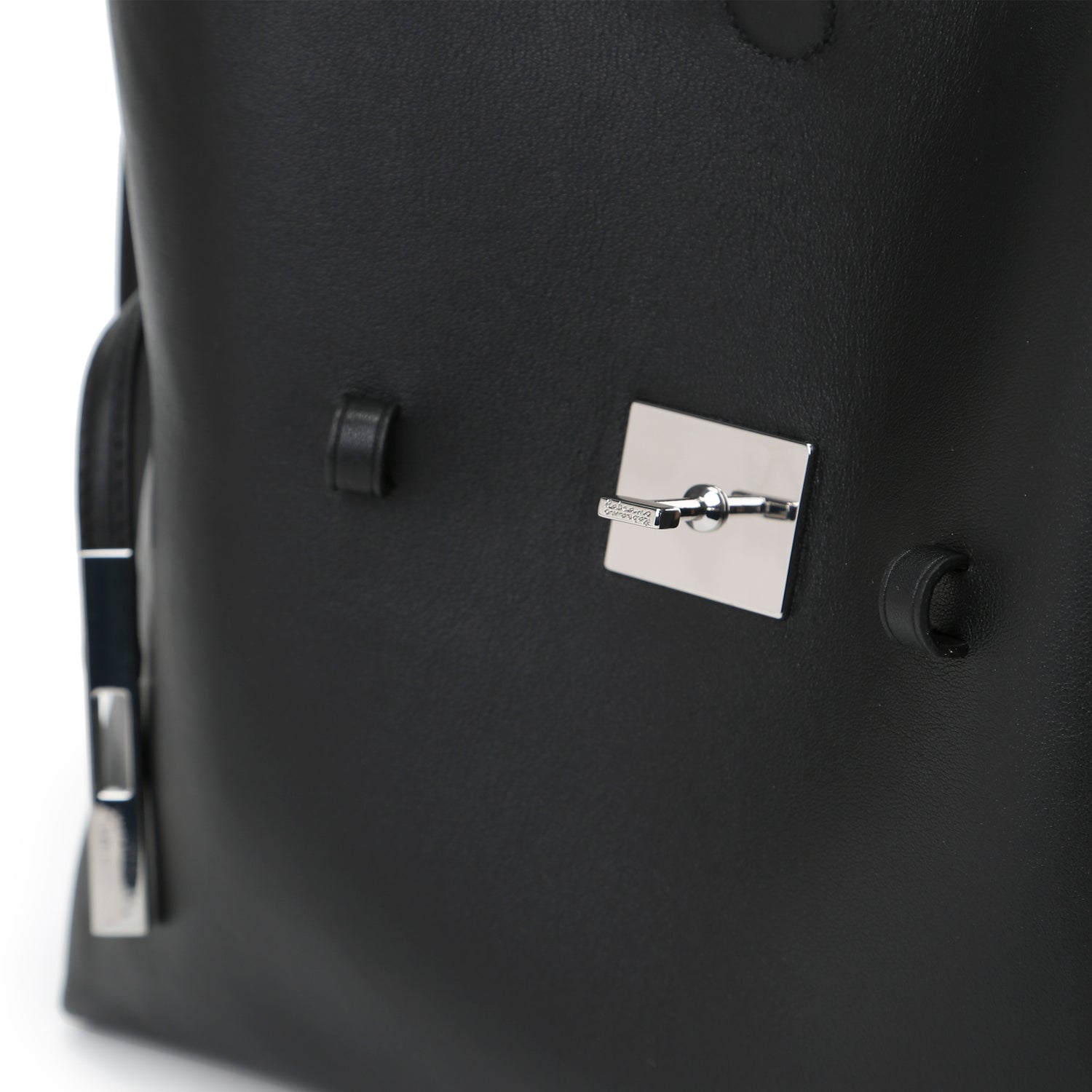 SAOI 扣帶小型手提袋 II