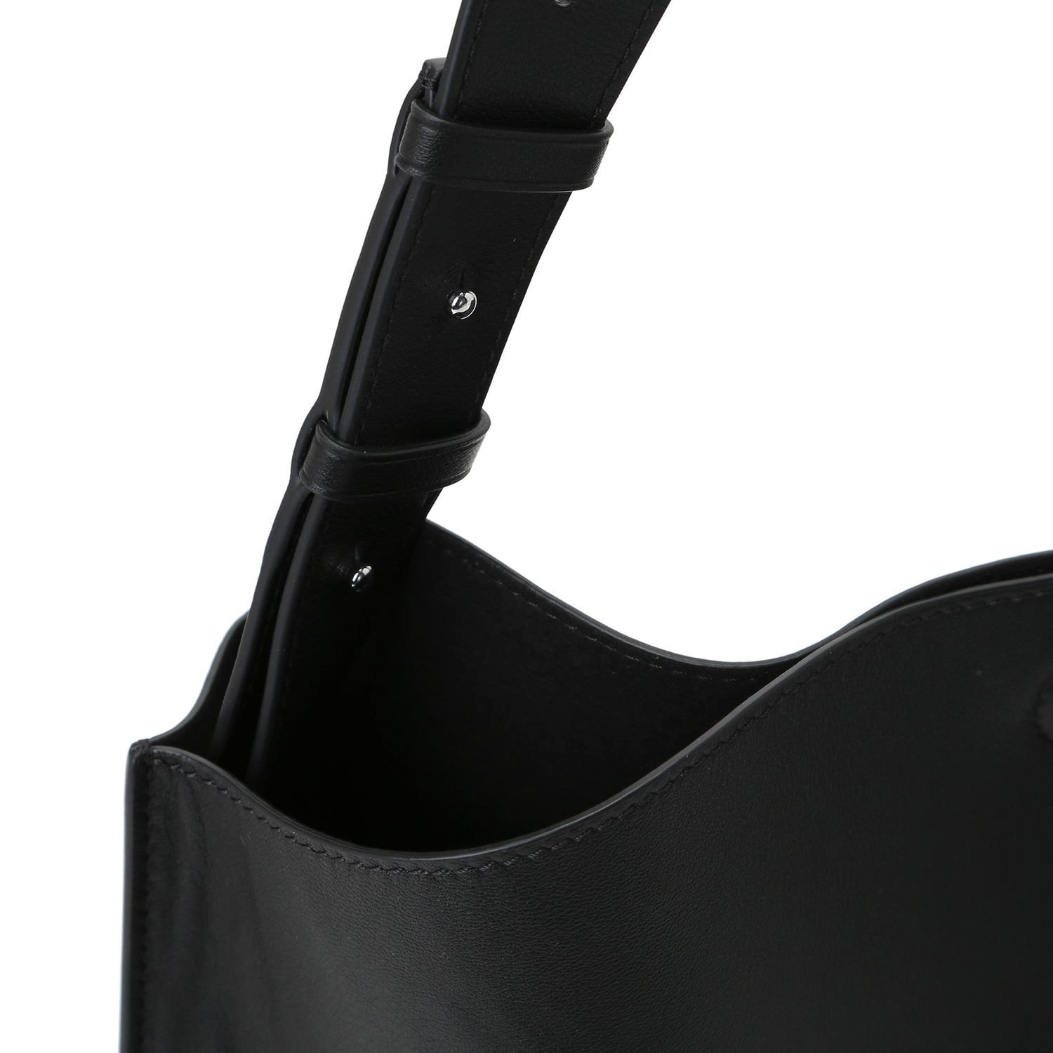 SAOI 扣帶小型手提袋 II