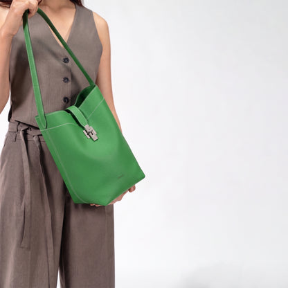 ZANA Shoulder Bag