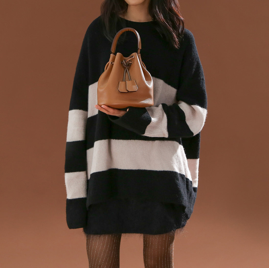 LEXI Bucket Bag