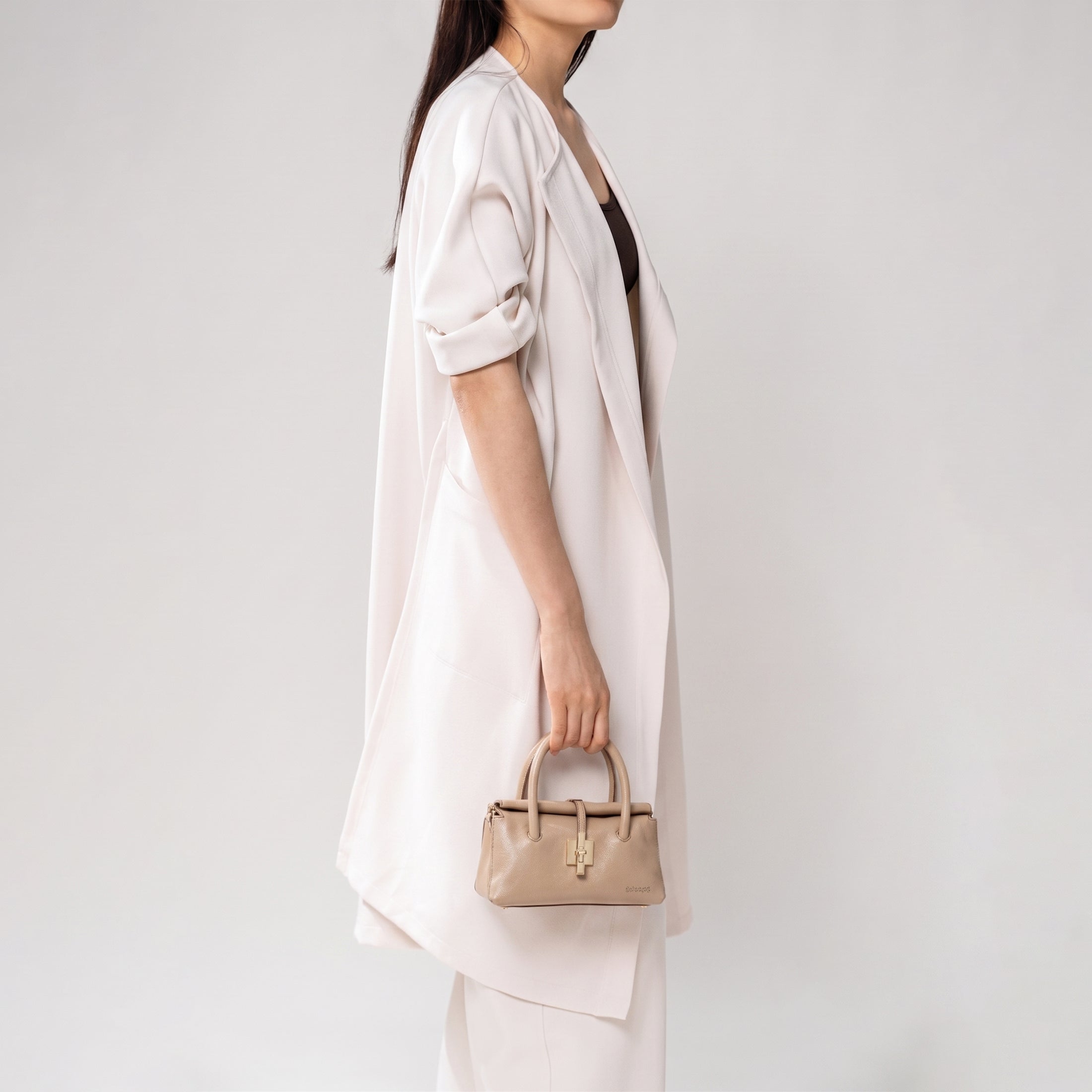 SAOIRSE Soft Structural 扣子皮带迷你造型小包